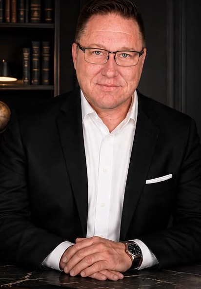 Chris Abla — Wealth Advisor and REALTOR®
